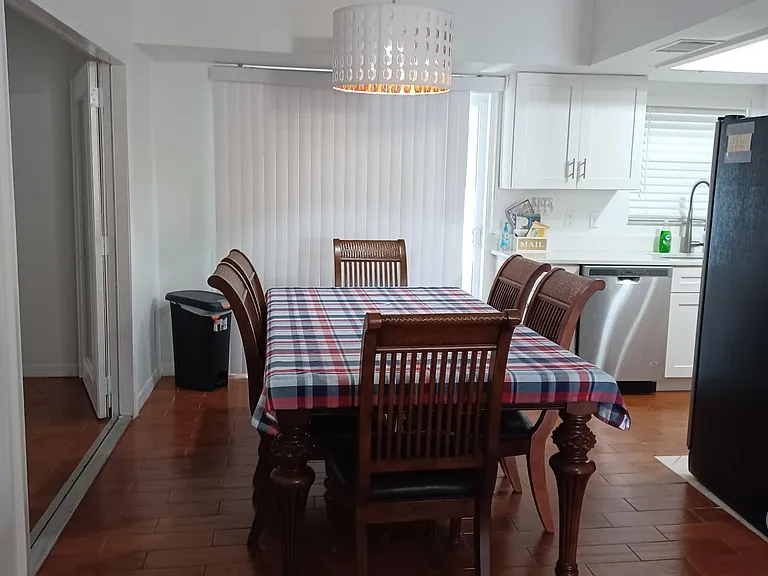11424 Haymarket Ct — Photo 6