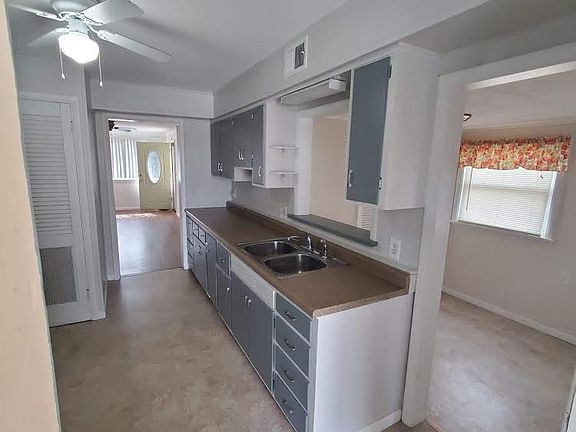 3rd image of 310 Liberty Blvd