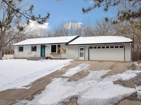 32110 Elk Ln, Stacy, MN 55079