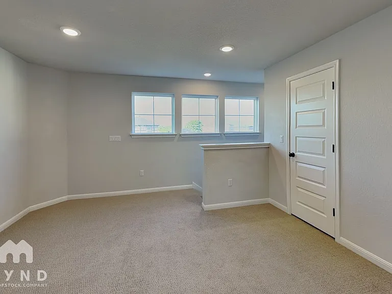 8003 Andravida Dr — Photo 11