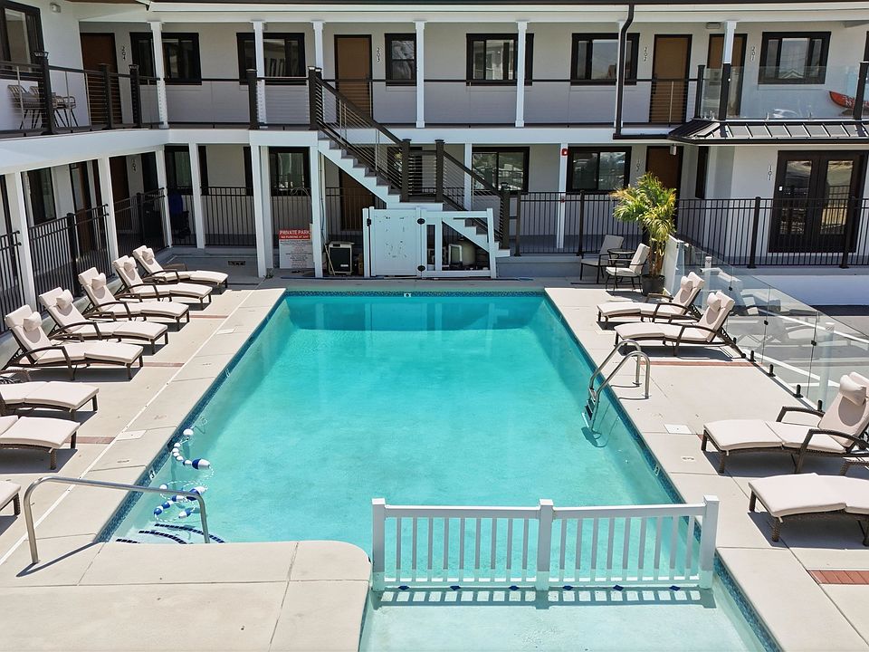 1st image of 511 E 11th Ave #210