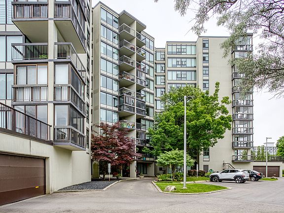 2nd image of 23 Woodlawn Rd E #205