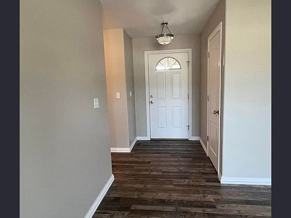 3rd image of 4409 W Nicholas Street