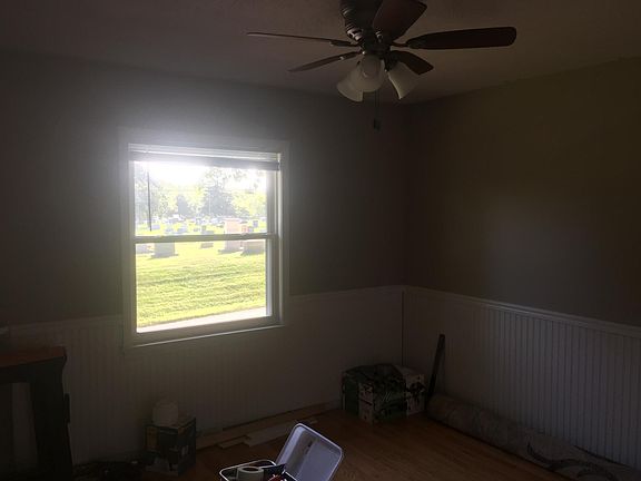 3rd image of 246 S Terrace Ave