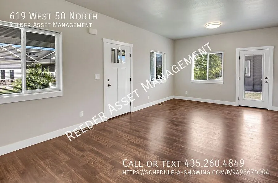 Welcome to this charming 3 bedroom, 2.5 bathroom home in Hyrum — Photo 3