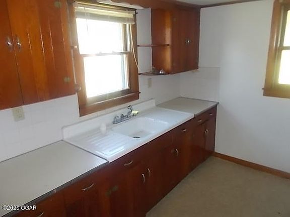3rd image of 510 Euclid St
