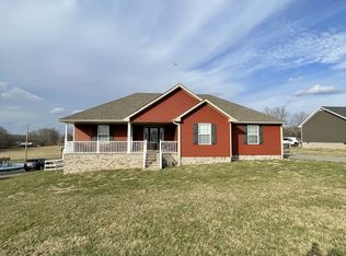 400 Jack Porter Rd, Lafayette, TN 37083