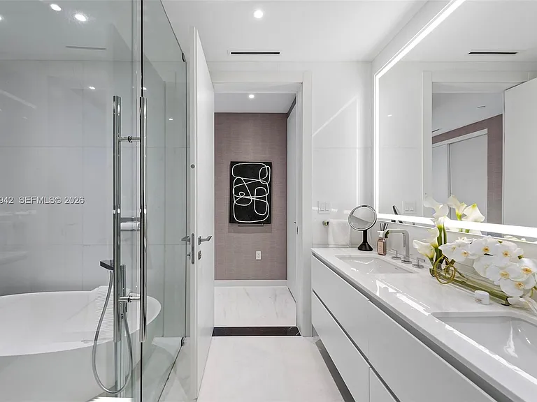300 Biscayne Boulevard Way #1605 — Photo 15