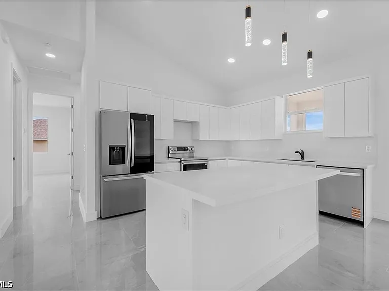 3812 NW 38th St — Photo 7