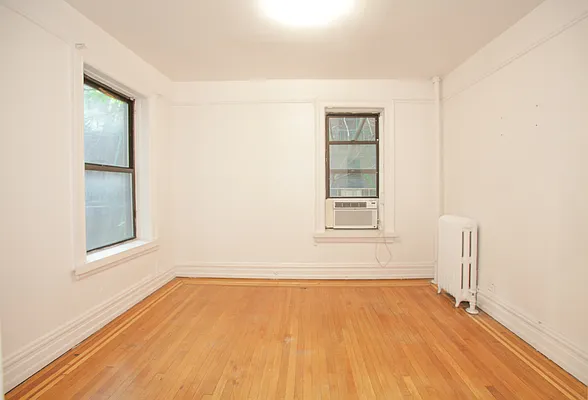 Rented by B Gans Management | media 10