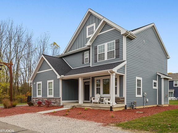 2nd image of 721 Meadow Dr