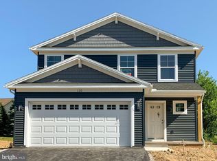 135 Gwenedd Ln, Pleasant Gap, PA 16823