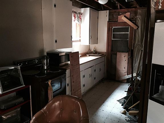 5th image of 7242 3rd Ave
