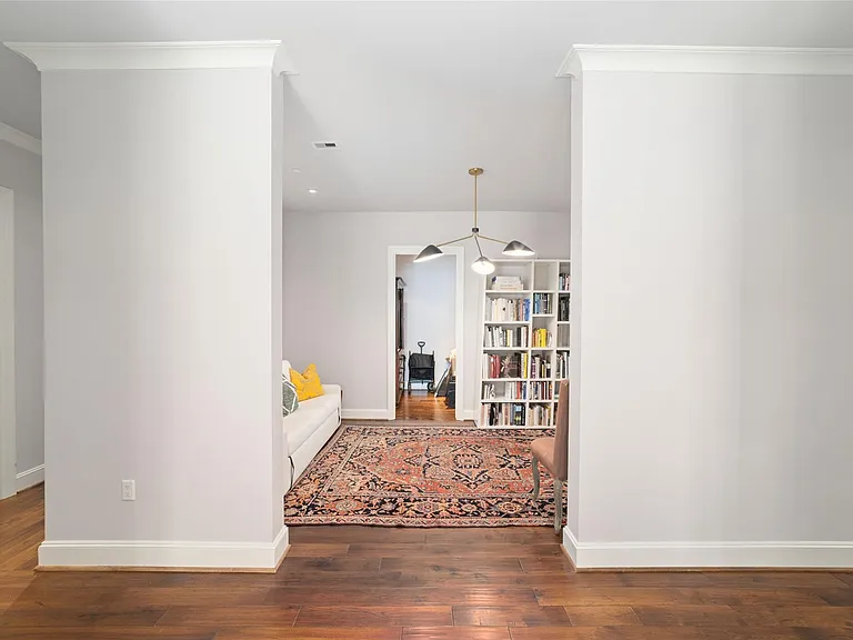 2221 Welch St #201 — Photo 18