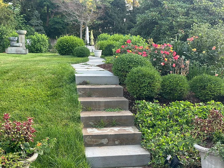 Dellwood Ln — Photo 8