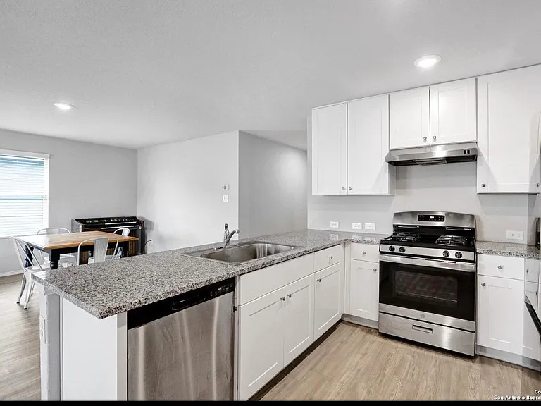 5316 Forbs Ln — Photo 10