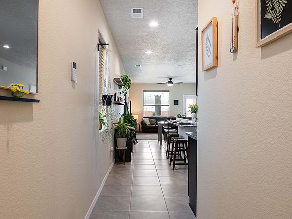 3rd image of 772 Amatista Loop