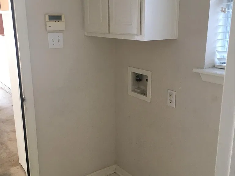 1106 Kerri Ct — Photo 22