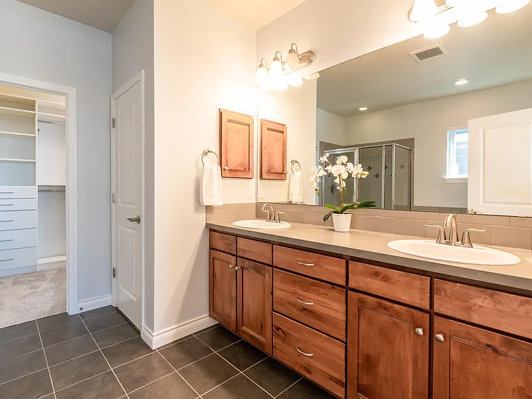 1362 Golden Eagle Way — Photo 31