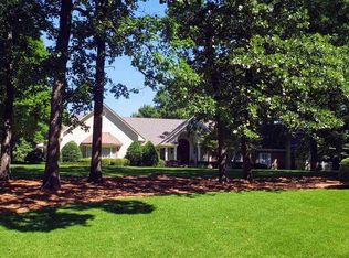 4918 Windwood Cir, Birmingham, AL 35242