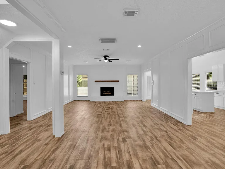 12411 Exbury Ct — Photo 11