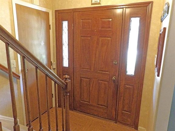 5th image of 5581 Goldcrest Dr
