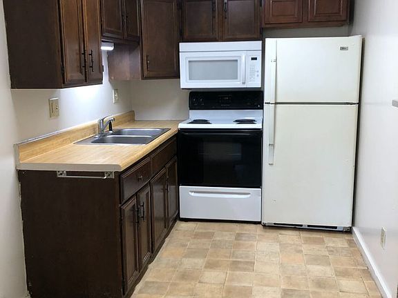 5th image of 710 North St #18