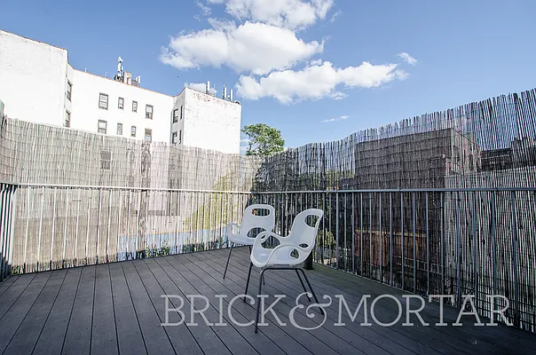 Rented by Brick&Mortar | media 10