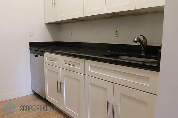 Rented by (Legacy) Scope Realty | media 4