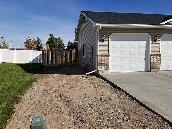 4th image of 2830 N Sunlight Dr