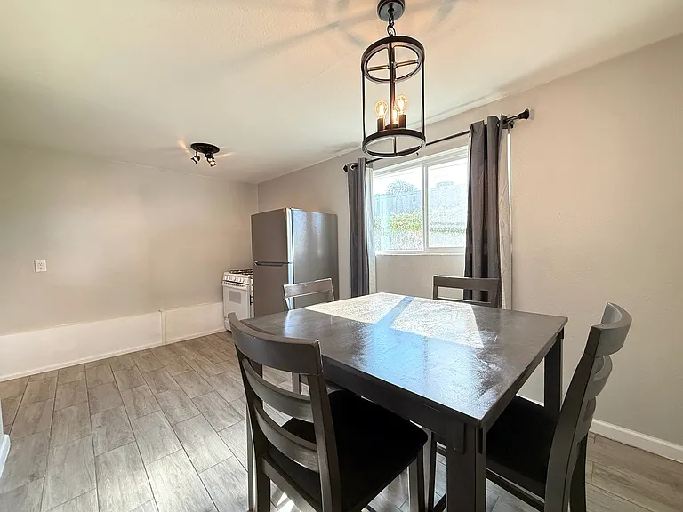 7441 Alameda Ave #1-10 — Photo 11