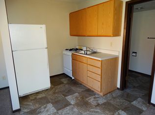 2951 Hawthorne Dr, Bettendorf, IA 52722
