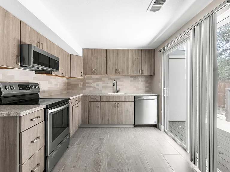 1602 Garfield Ave #2 — Photo 28