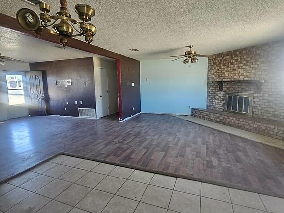 3rd image of 1508 Courtland Cir