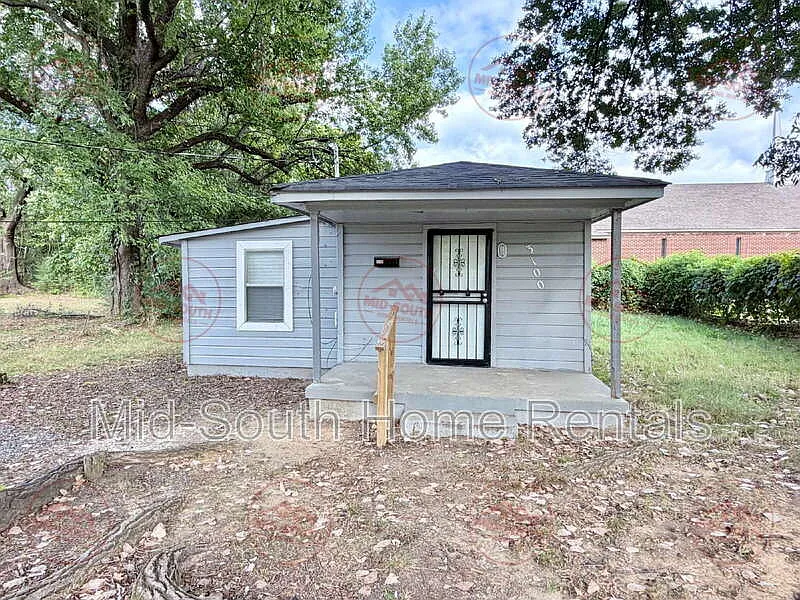 3100 Travis Rd