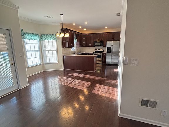 5th image of 8704 Brittany Dr