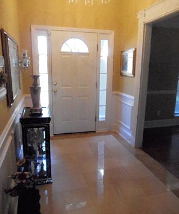 3rd image of 170 Ambleside Dr