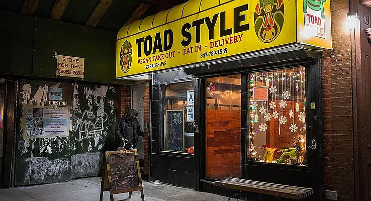 Rented by Pear NYC LLC | media 12