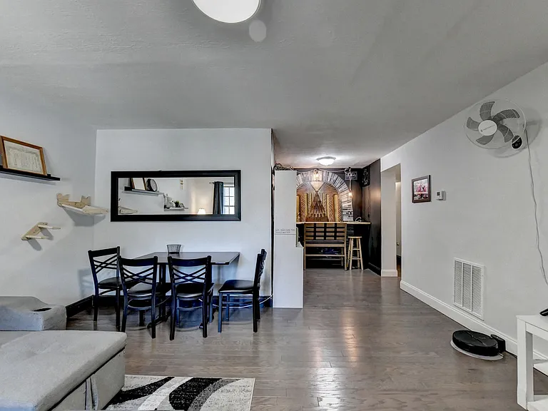 3071 Colonial Way #J — Photo 4