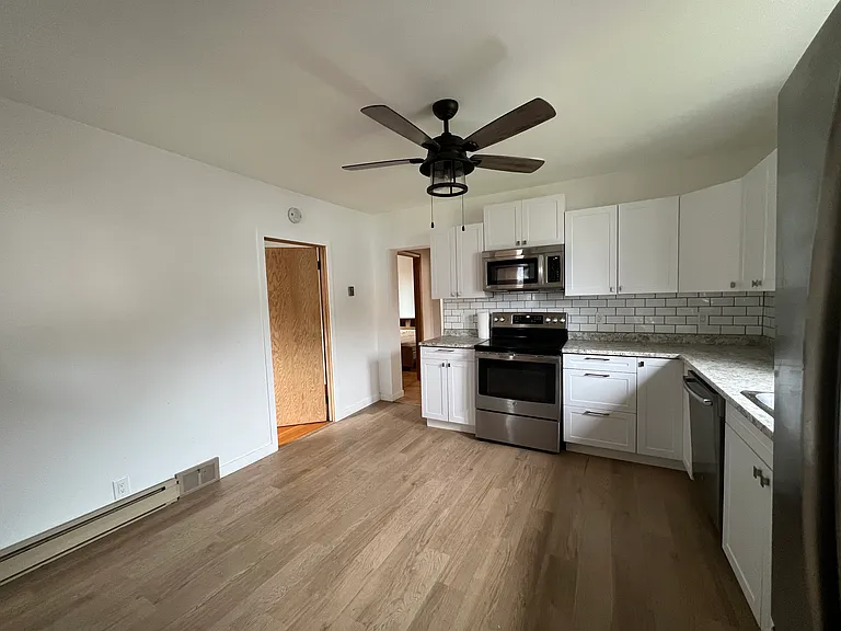 368 Dufferin St — Photo 9