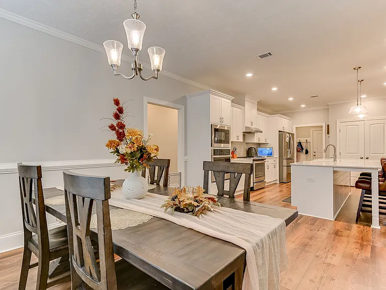 1213 Elbron Dr — Photo 16