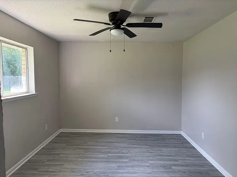 5890 Helbig Rd — Photo 24