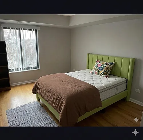527 N Quentin Rd #409 Photo 1