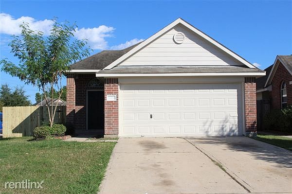 850786_Front House