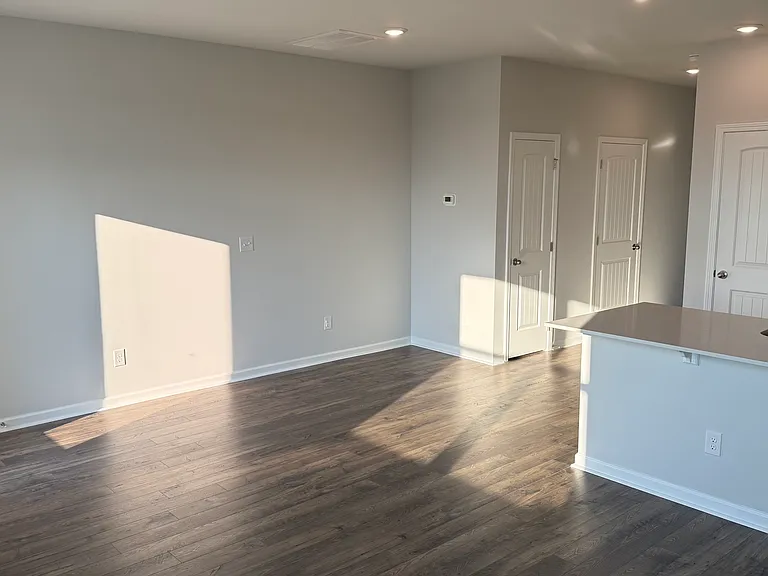 2258 Harlequin Point — Photo 3