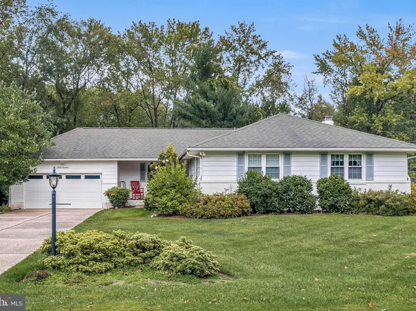 1214 Graylyn Rd, Wilmington, DE 19803