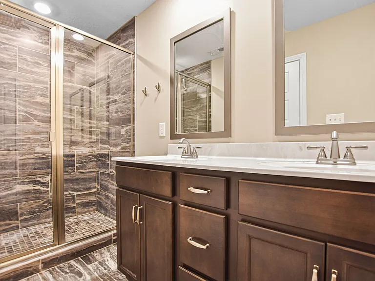 410 Irish Hills Dr — Photo 11