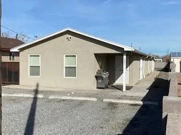 221 Veranda Rd NW, Albuquerque, NM 87107