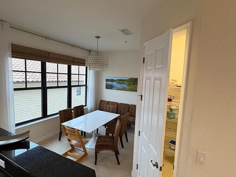 544 Market St — Photo 7