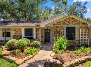 2411 Orange St, Waller, TX 77484